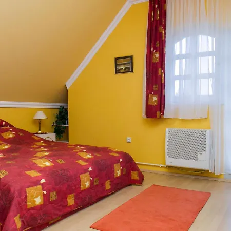 Thuja By Interhome *