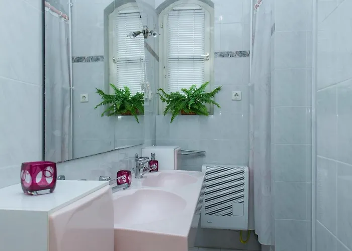 בית נופש Thuja By Interhome