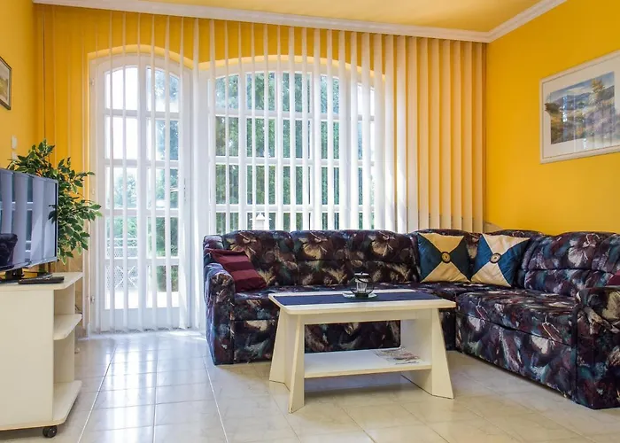 Thuja By Interhome Balatonmáriafürdő